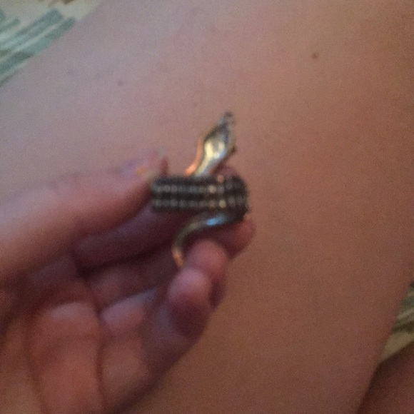 Ring - Picture 2 of 3